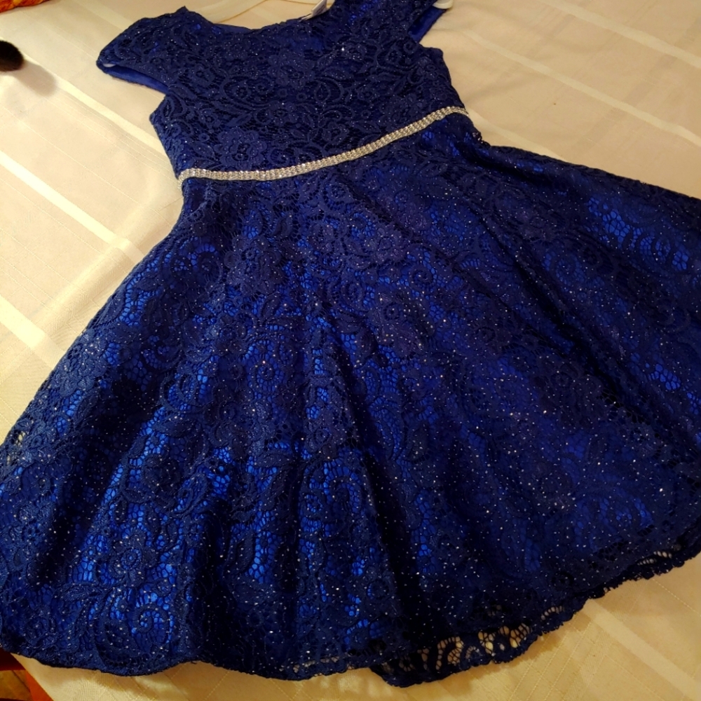 Girls dress